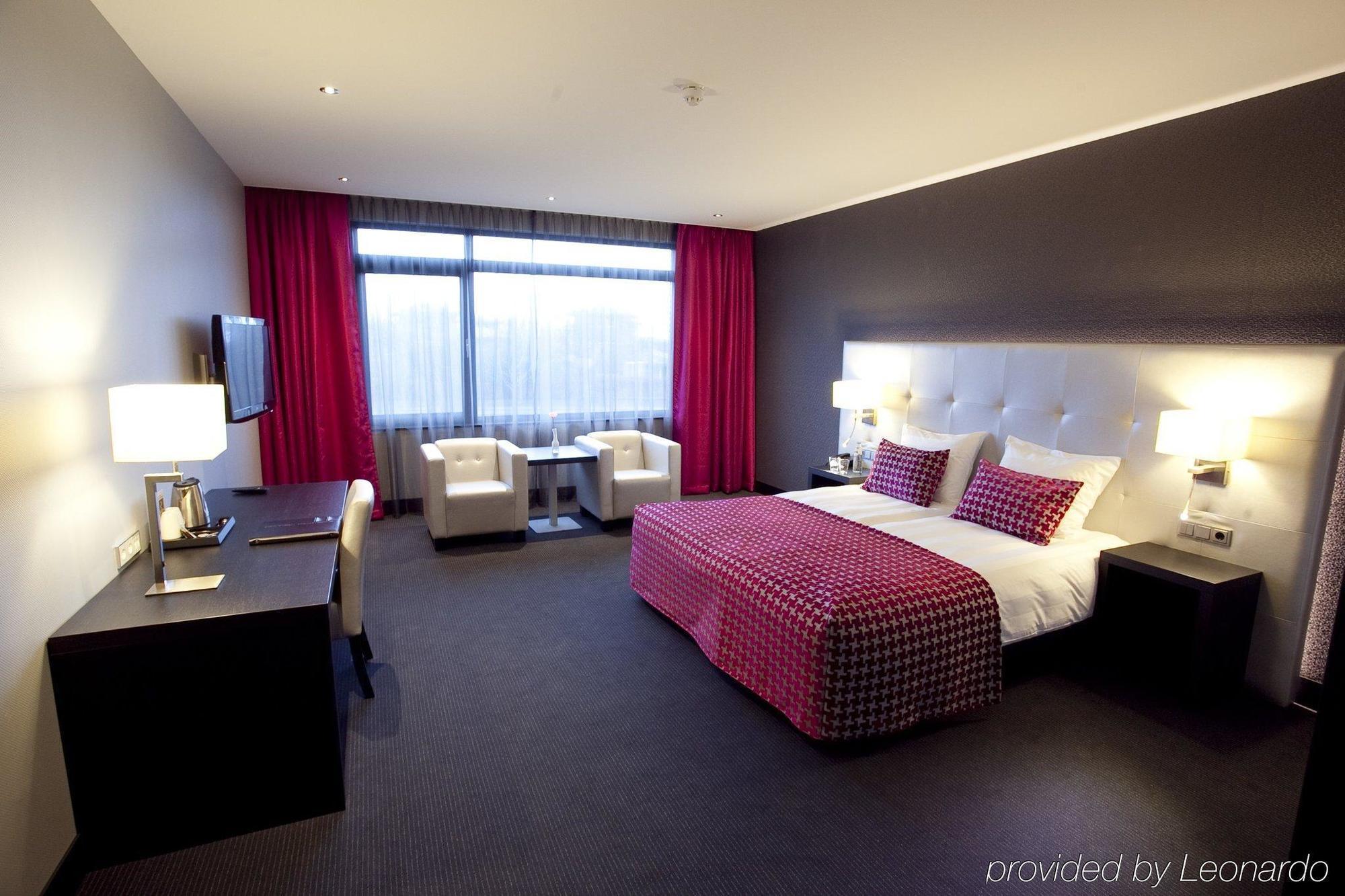 Van Der Valk Hotel Almere Ngoại thất bức ảnh